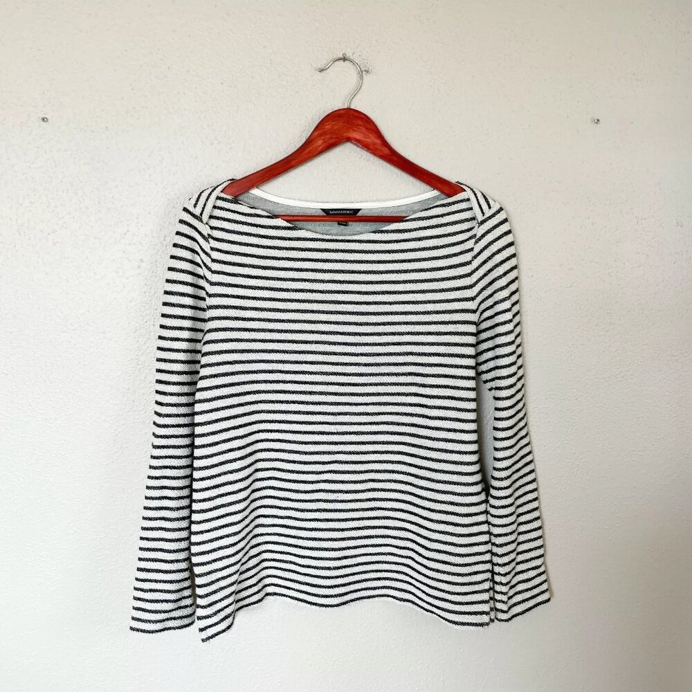 Banana Republic Textured navy/cream striped knit top (size S)